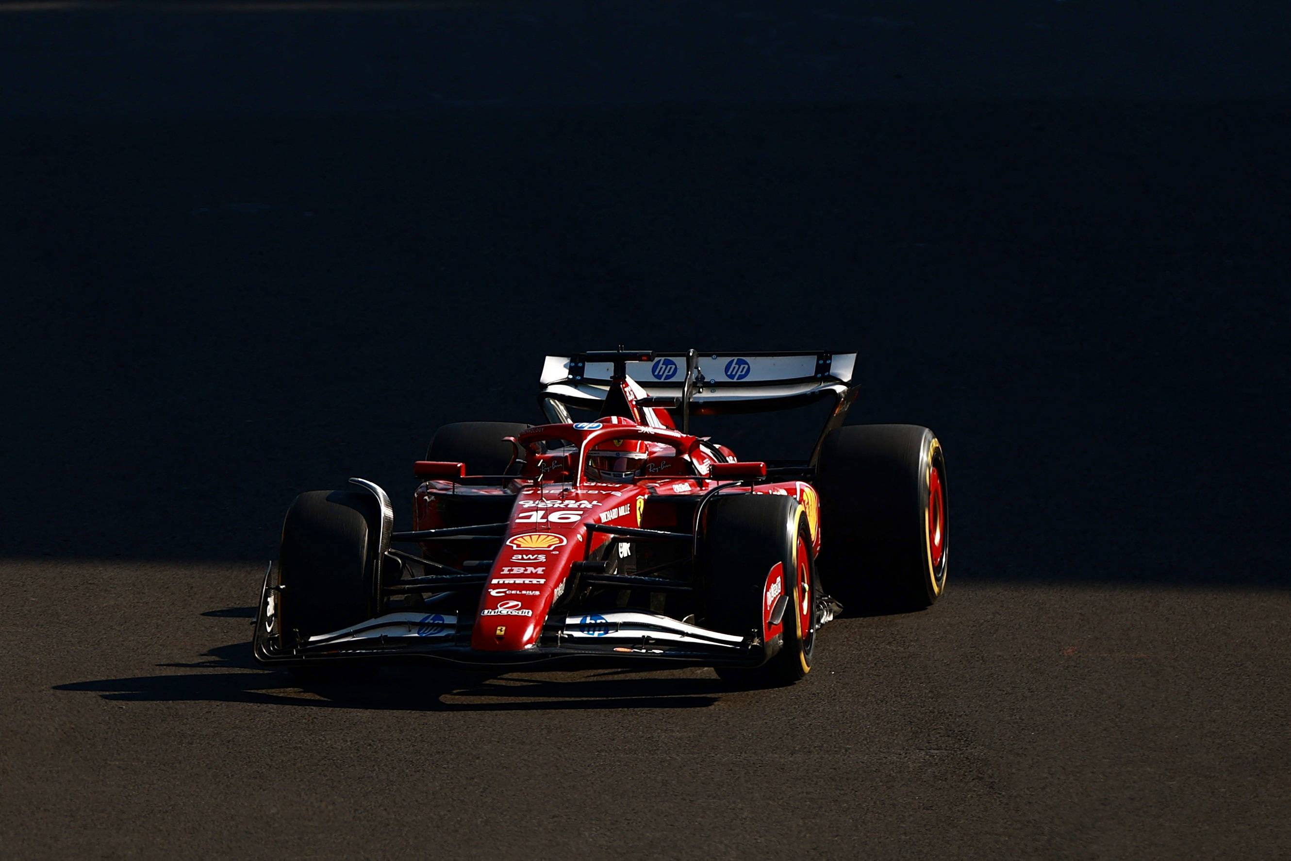 法拉利鏖战威廉姆斯，诺里斯刷新纪录