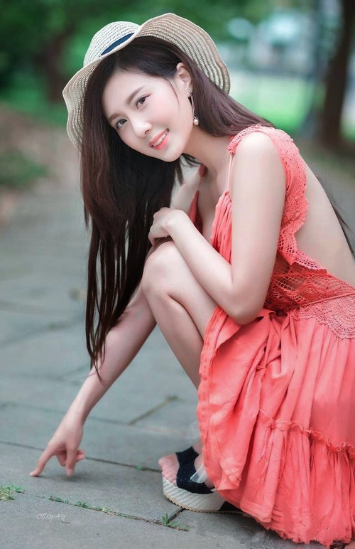 北欧冰原难挡东欧铁骑,三笘薰的致命闪电划破E组夜空